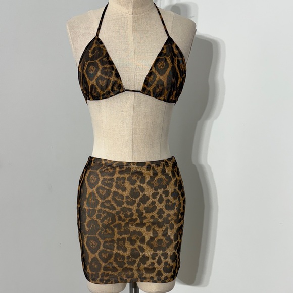Fashion Nova Leopard Print Skirt Set - Picture 1 of 6